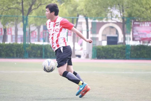 日媒：中国男性媒体人偷拍日本电视台采访被警告